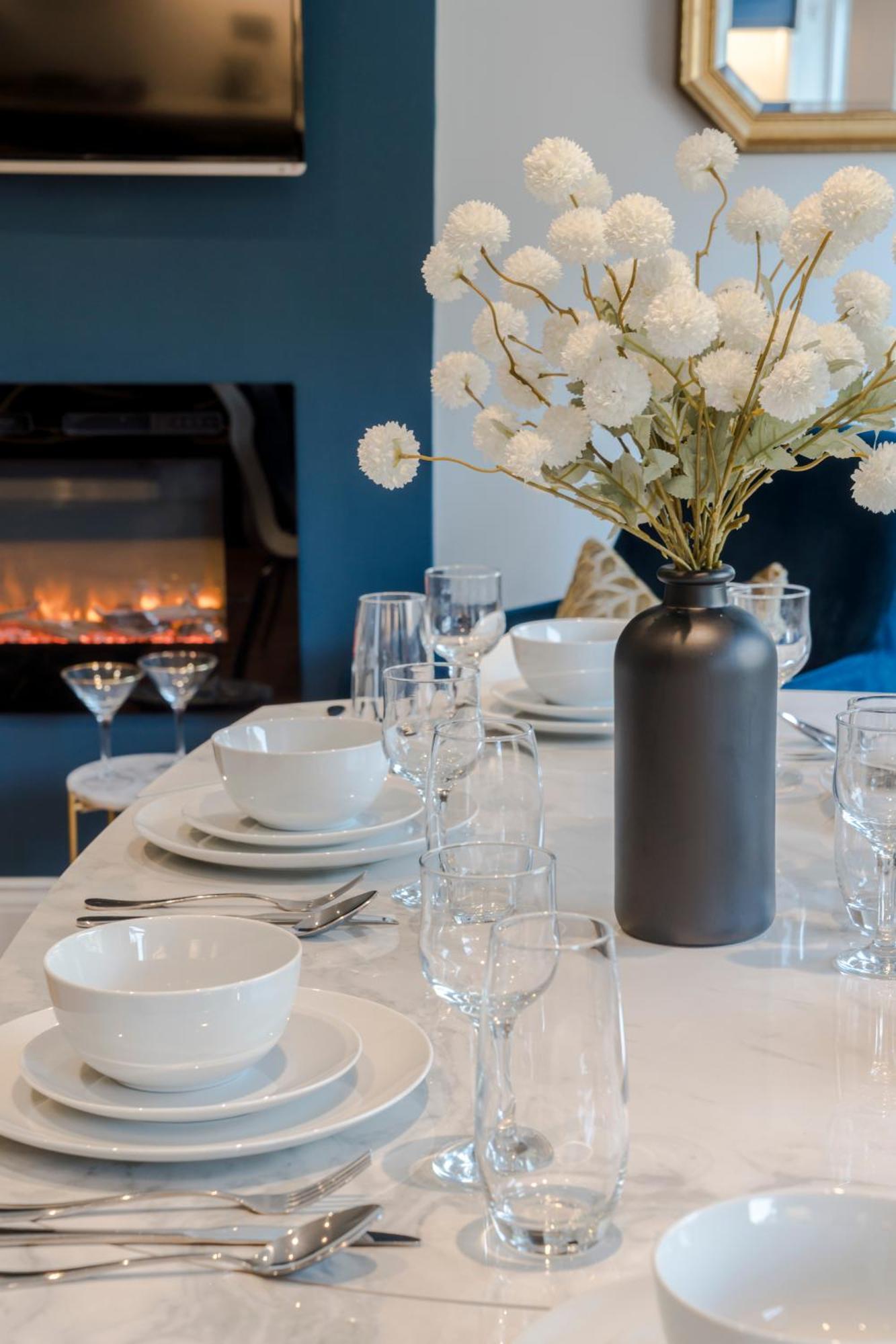 Stunning 3 Bed Duplex Apartment In The Heart Of West Hampstead London Bagian luar foto
