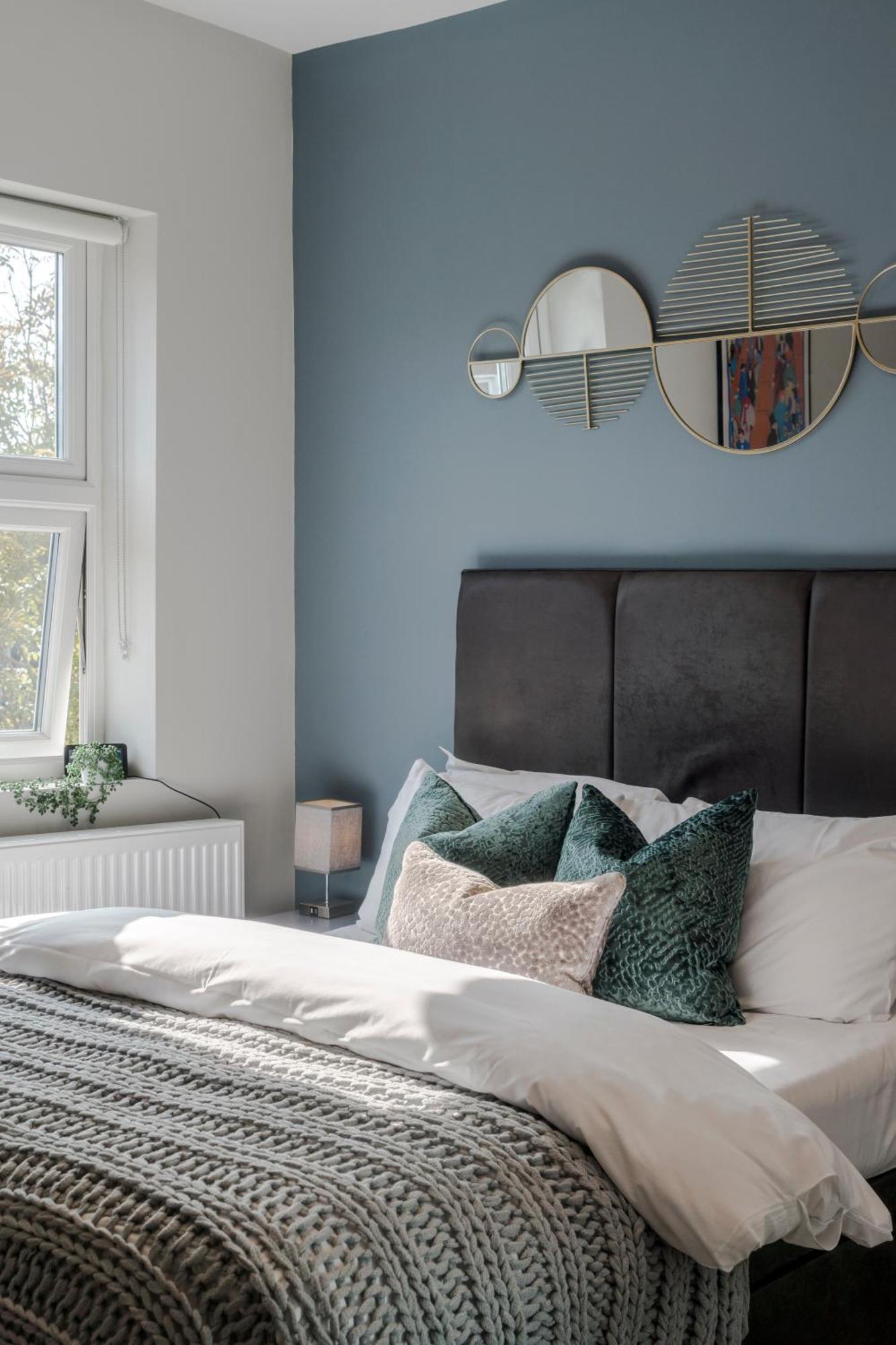 Stunning 3 Bed Duplex Apartment In The Heart Of West Hampstead London Bagian luar foto