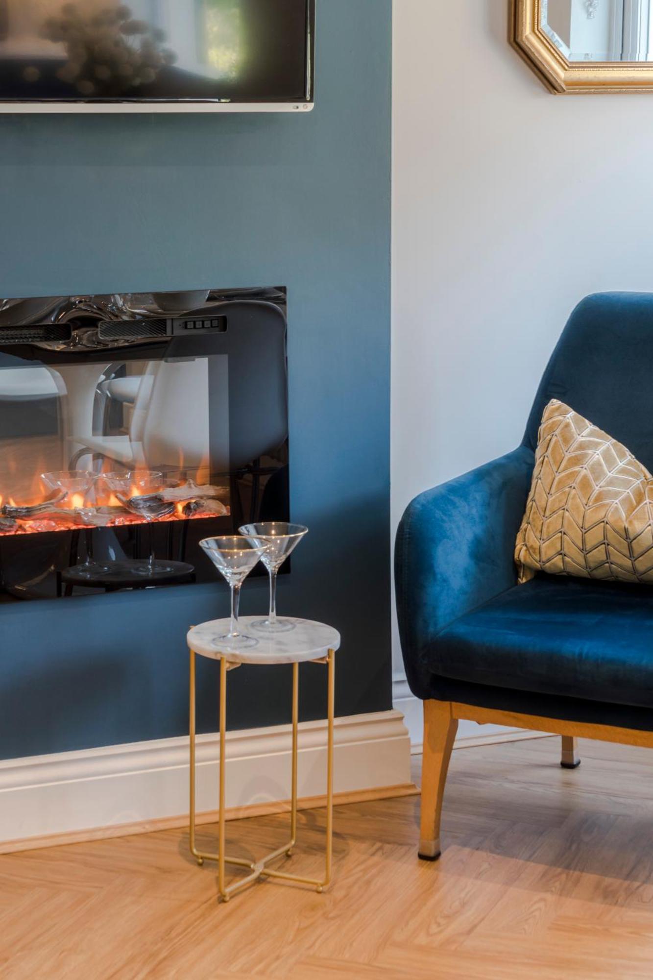Stunning 3 Bed Duplex Apartment In The Heart Of West Hampstead London Bagian luar foto