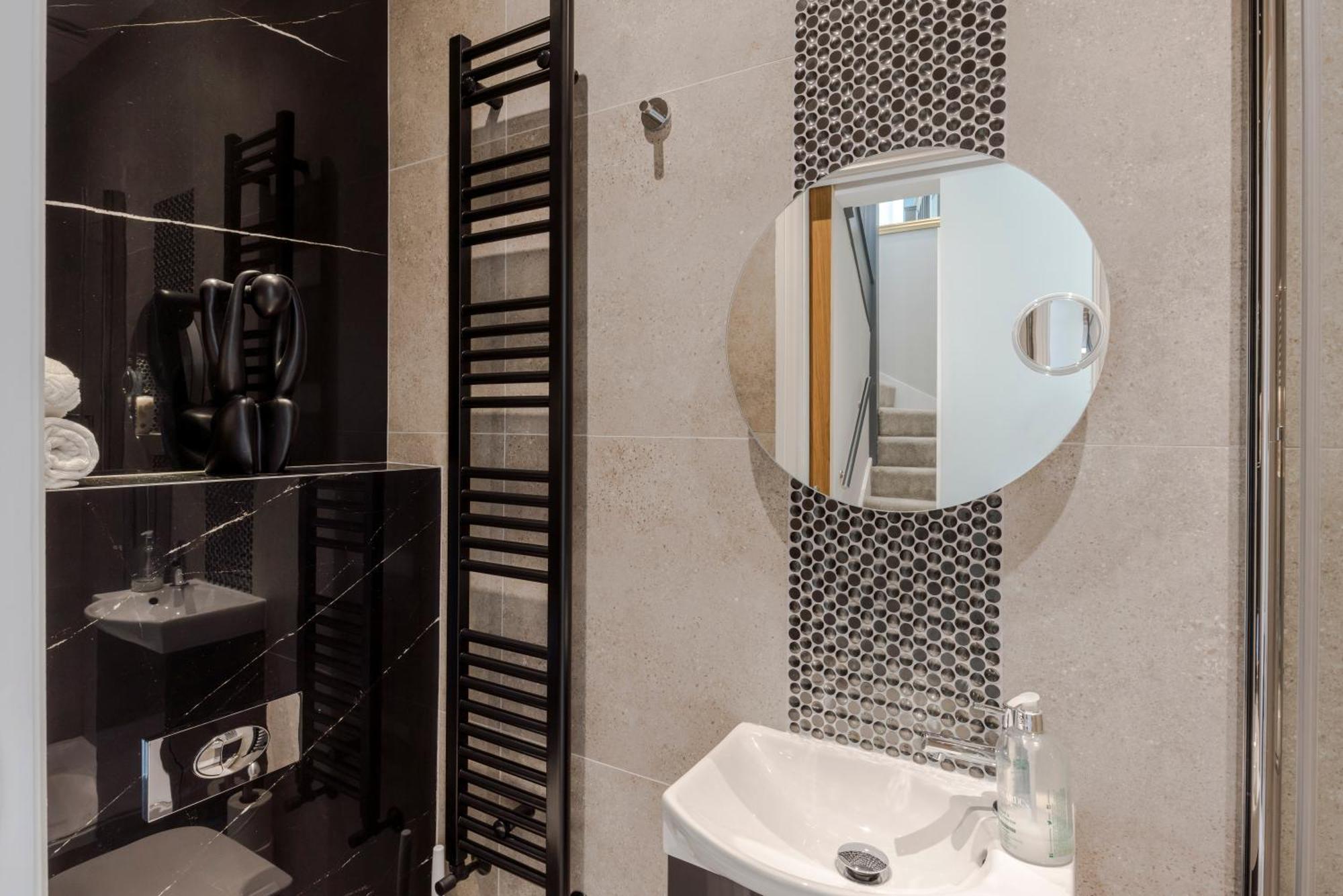 Stunning 3 Bed Duplex Apartment In The Heart Of West Hampstead London Bagian luar foto