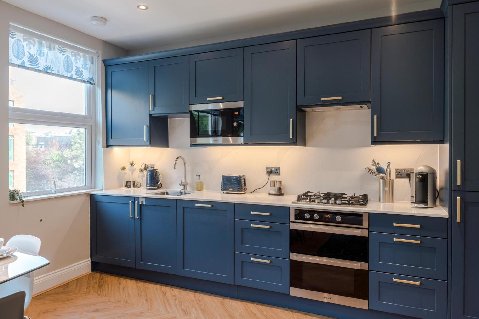 Stunning 3 Bed Duplex Apartment In The Heart Of West Hampstead London Bagian luar foto