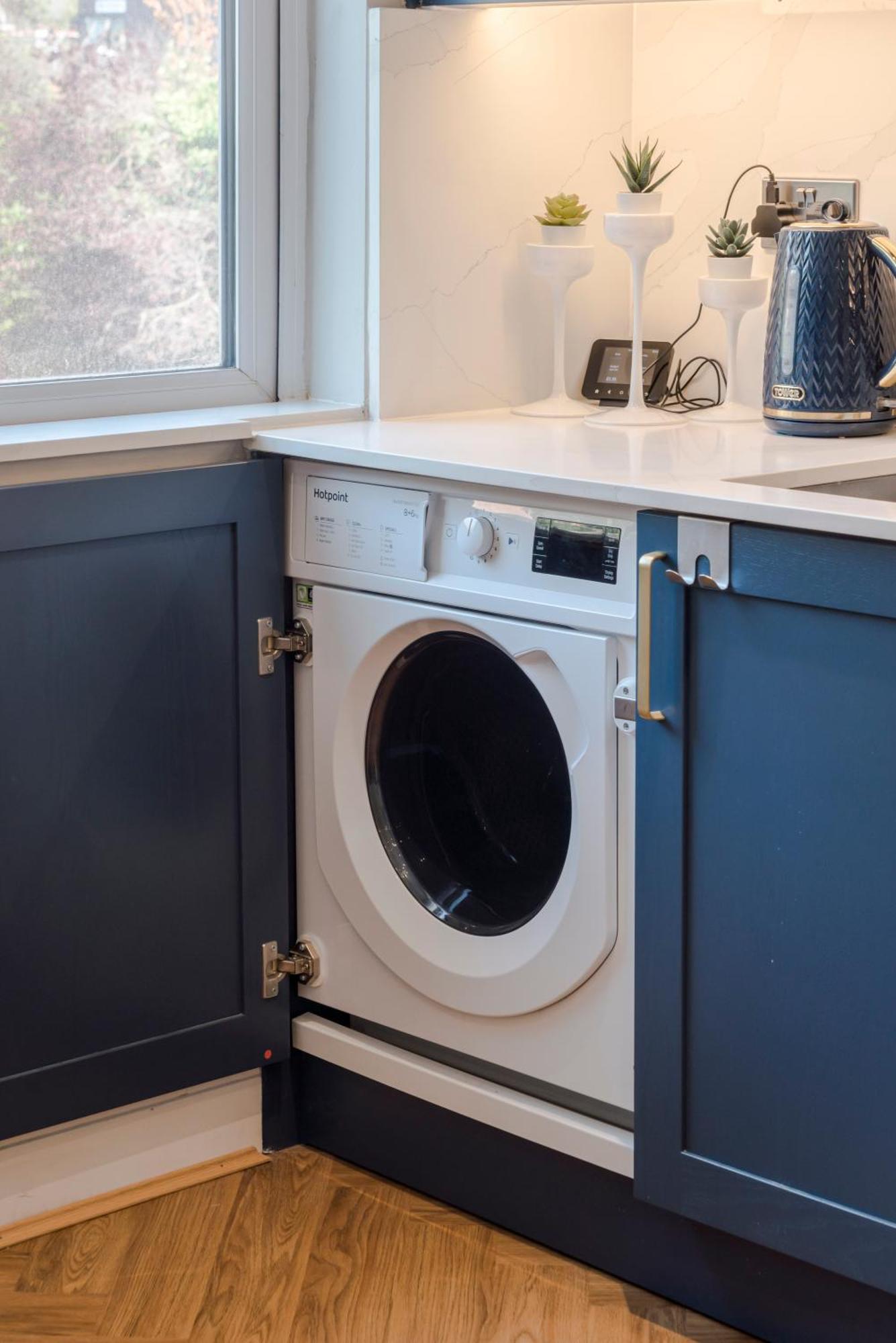 Stunning 3 Bed Duplex Apartment In The Heart Of West Hampstead London Bagian luar foto