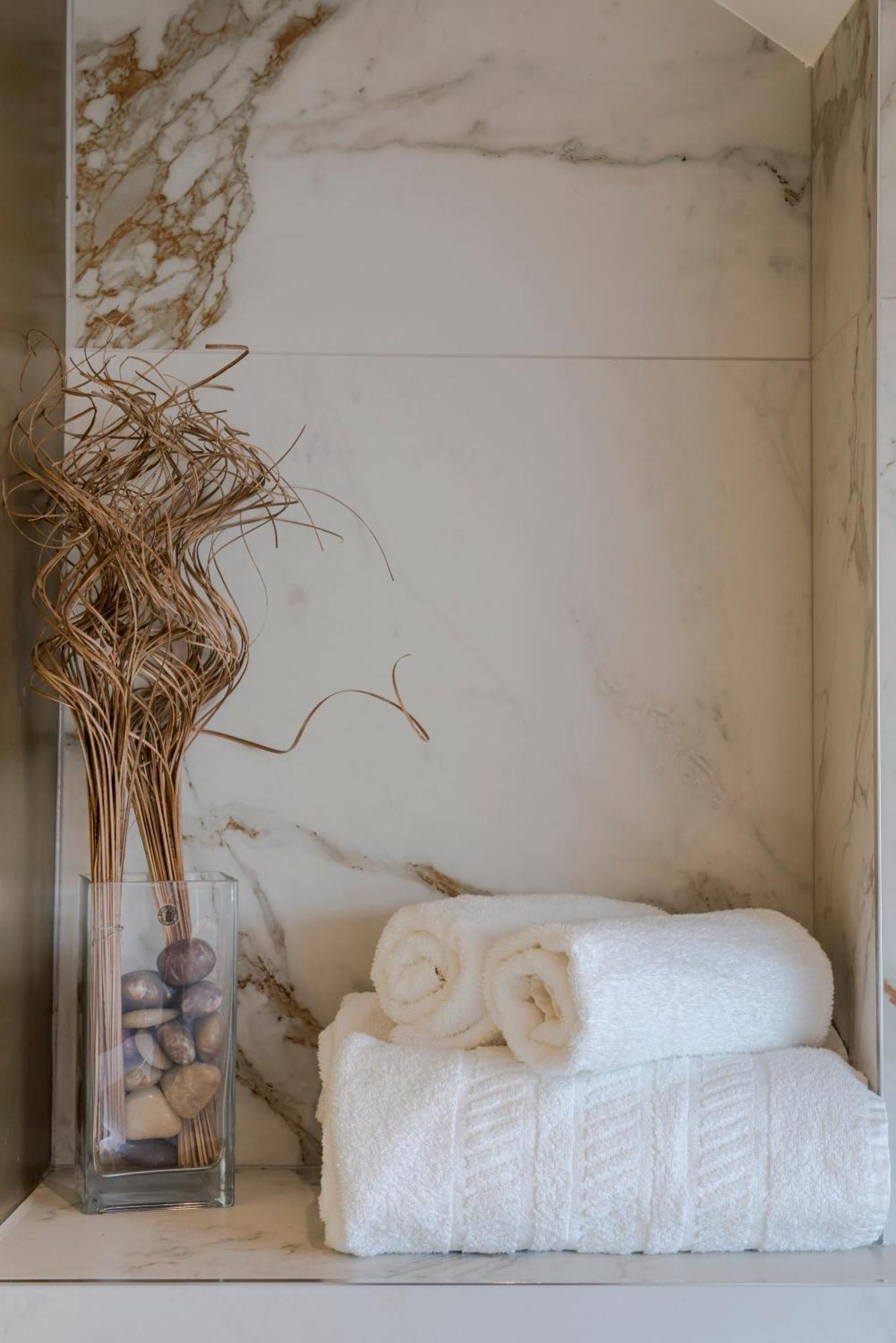 Stunning 3 Bed Duplex Apartment In The Heart Of West Hampstead London Bagian luar foto